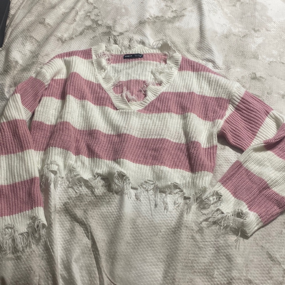 Cropped sweater - Picture 1 of 5